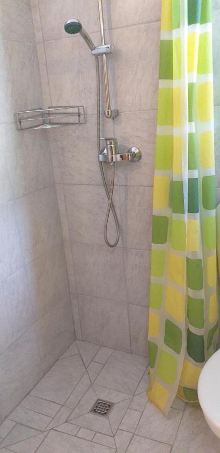 Relax In Crni Kal Apartman Kültér fotó